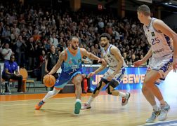 Medipolis SC Jena Fraport Skyliners Frankfurt 13